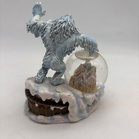 Disney Parks Expedition Everest Yeti Train Mini Water Snow Globe - Picture 3 of 12